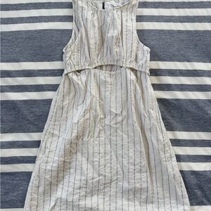 Zara Girls’ Cutout Dress in Cream with Blue Stripes